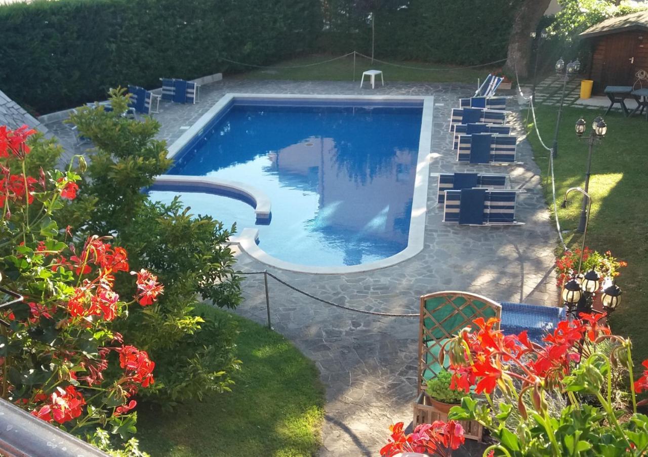 Albergo Montenerone Piobbico Exterior foto